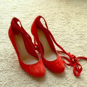 BCBGeneration red lace-up heels - size 7